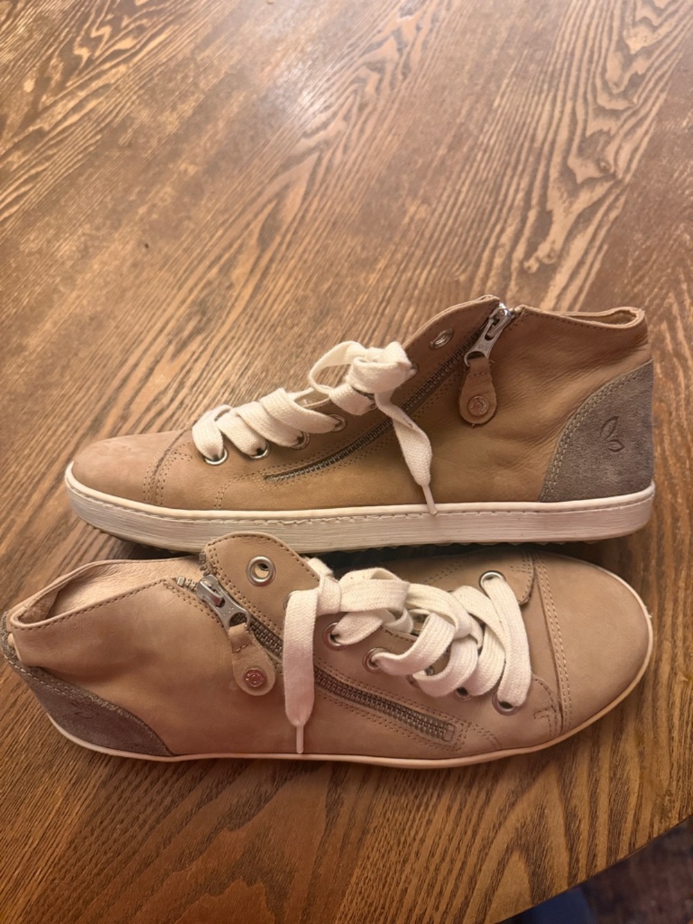 SoftWalk Beige Tan Leather High-Top Sneakers